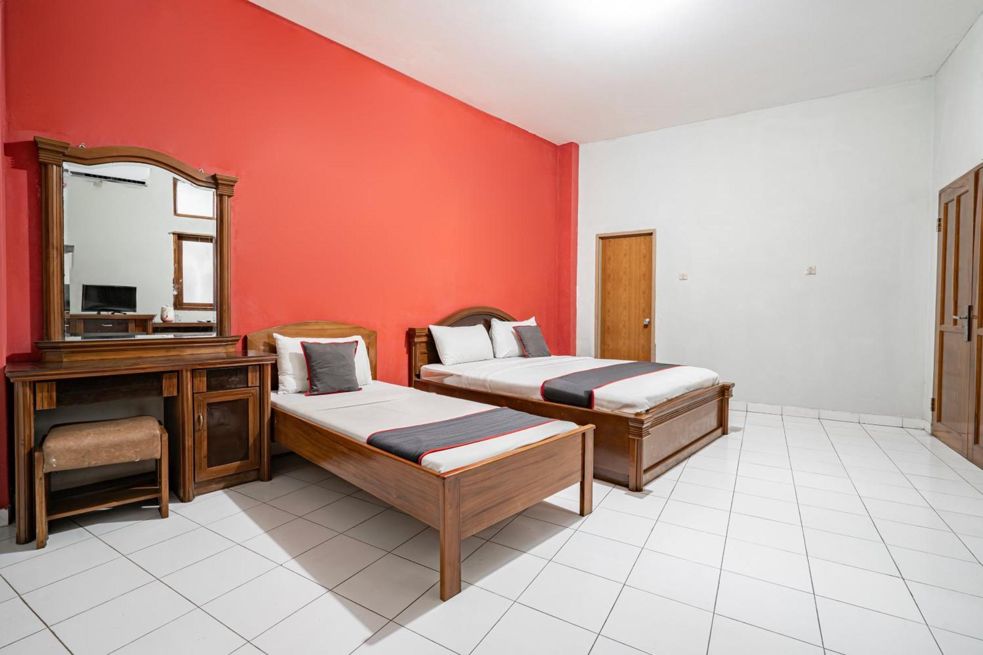 Hotel Collection O Near Stadium Wiradadaha Formerly Abadi